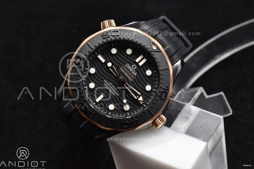 Black Edition Bezel Seamaster RG on Strap Black Rubber Best Black Ceramic 300m 1:1 VSF Dial 43.5mm A8806 0219